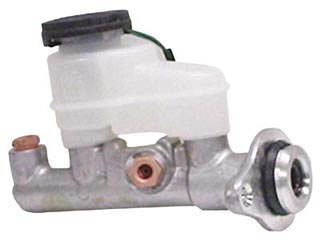 TOYOTA 4720116050 New Master Cylinder